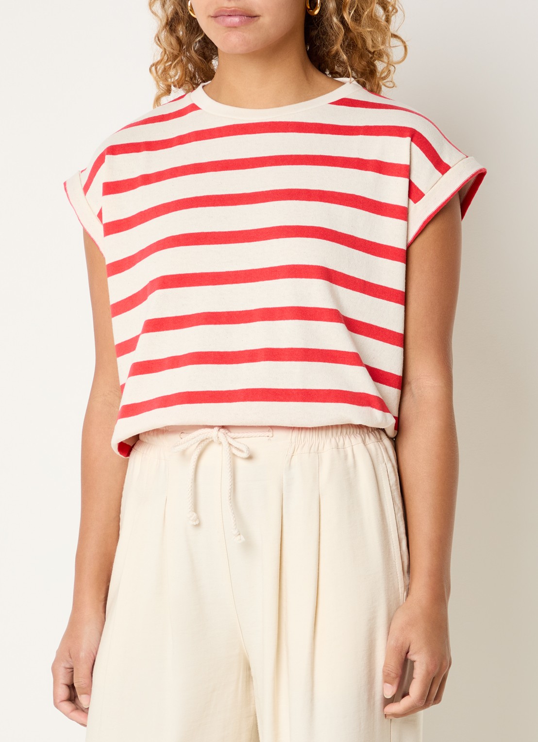 by-bar Tobi top met streepprint - detail 2 rood
