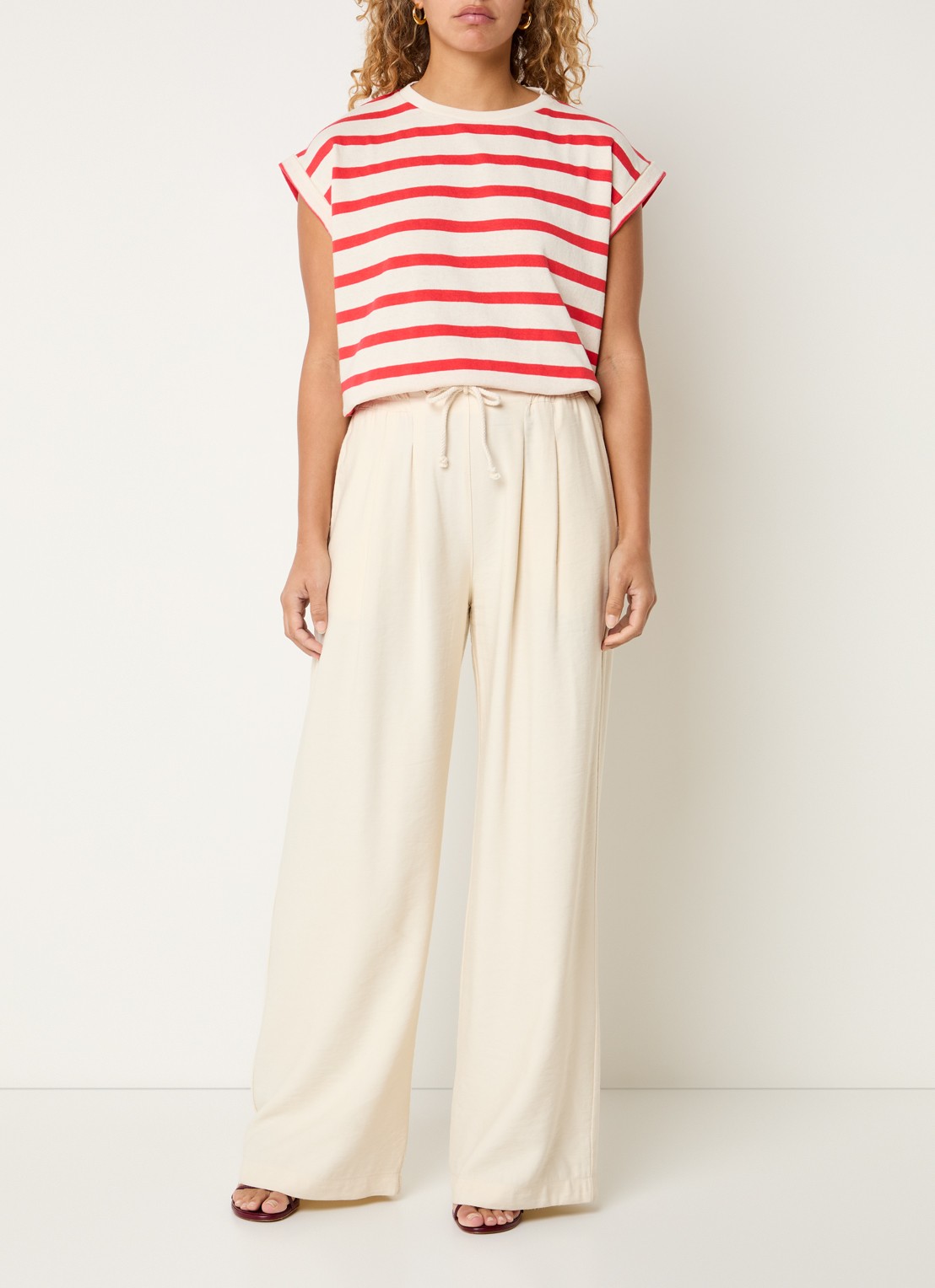 by-bar Tobi top met streepprint - voorkant 4 rood