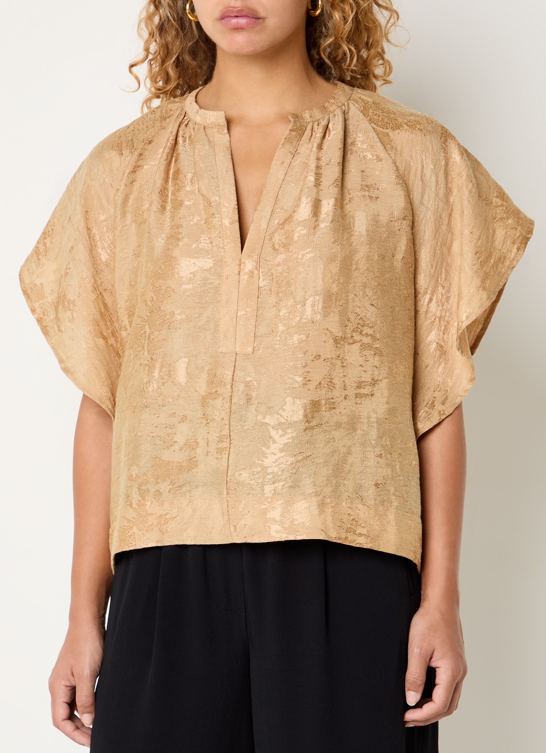 by-bar Vina tuniek met jacquard dessin en V-hals - detail 4 camel