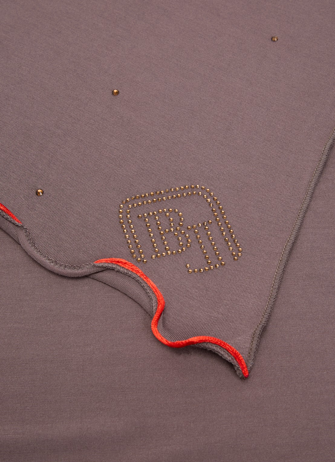 BYLIMA Initials sjaal met strass 190 x 60 cm - detail 4 taupe / taupe