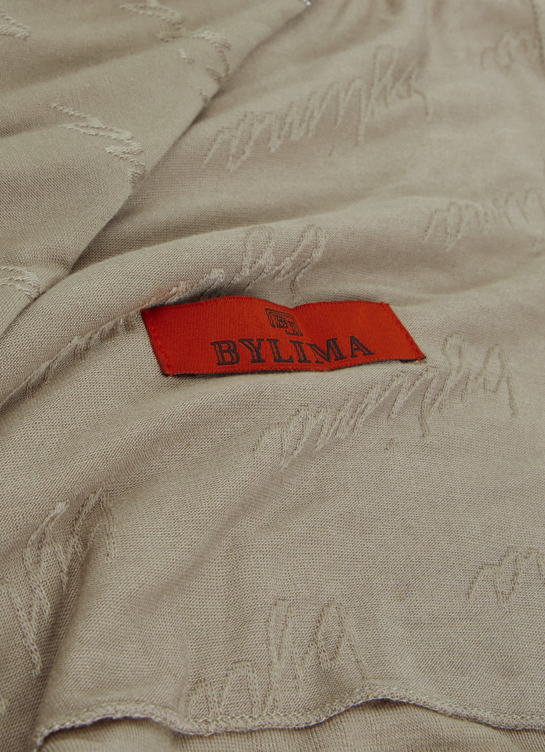 BYLIMA Signature sjaal 200 x 75 cm - detail 2 khaki