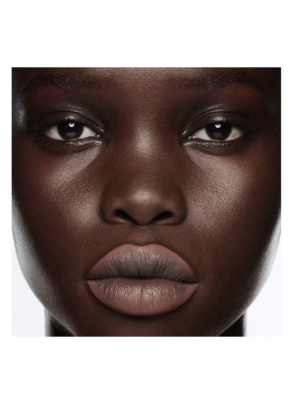 Byredo Lip Pencil - lippotlood - detail 5 brown