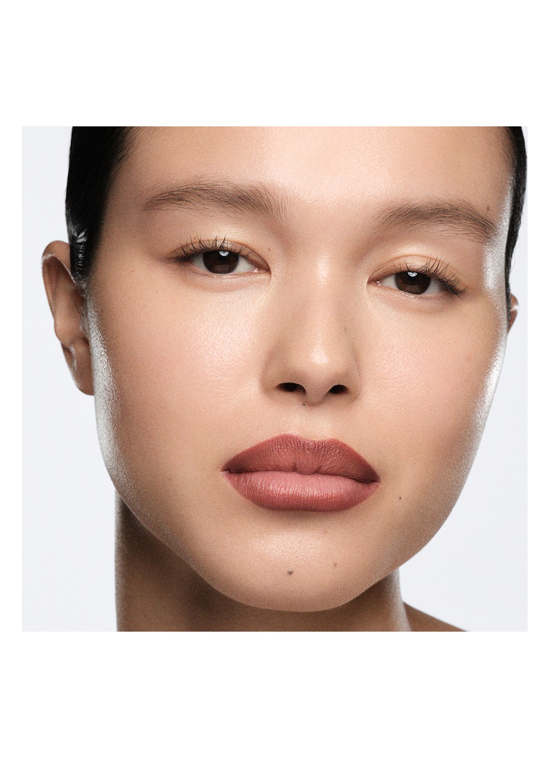 Byredo Lip Pencil - lippotlood - detail 4 rosewood