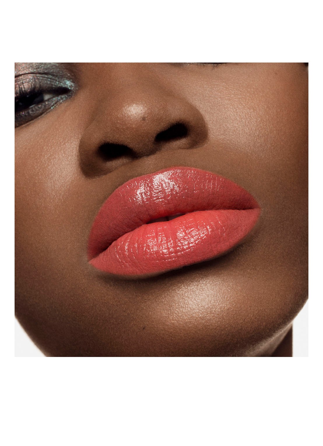 Byredo Liquid Lipstick Vinyl - vloeibare lipstick - detail 5 flushed 375
