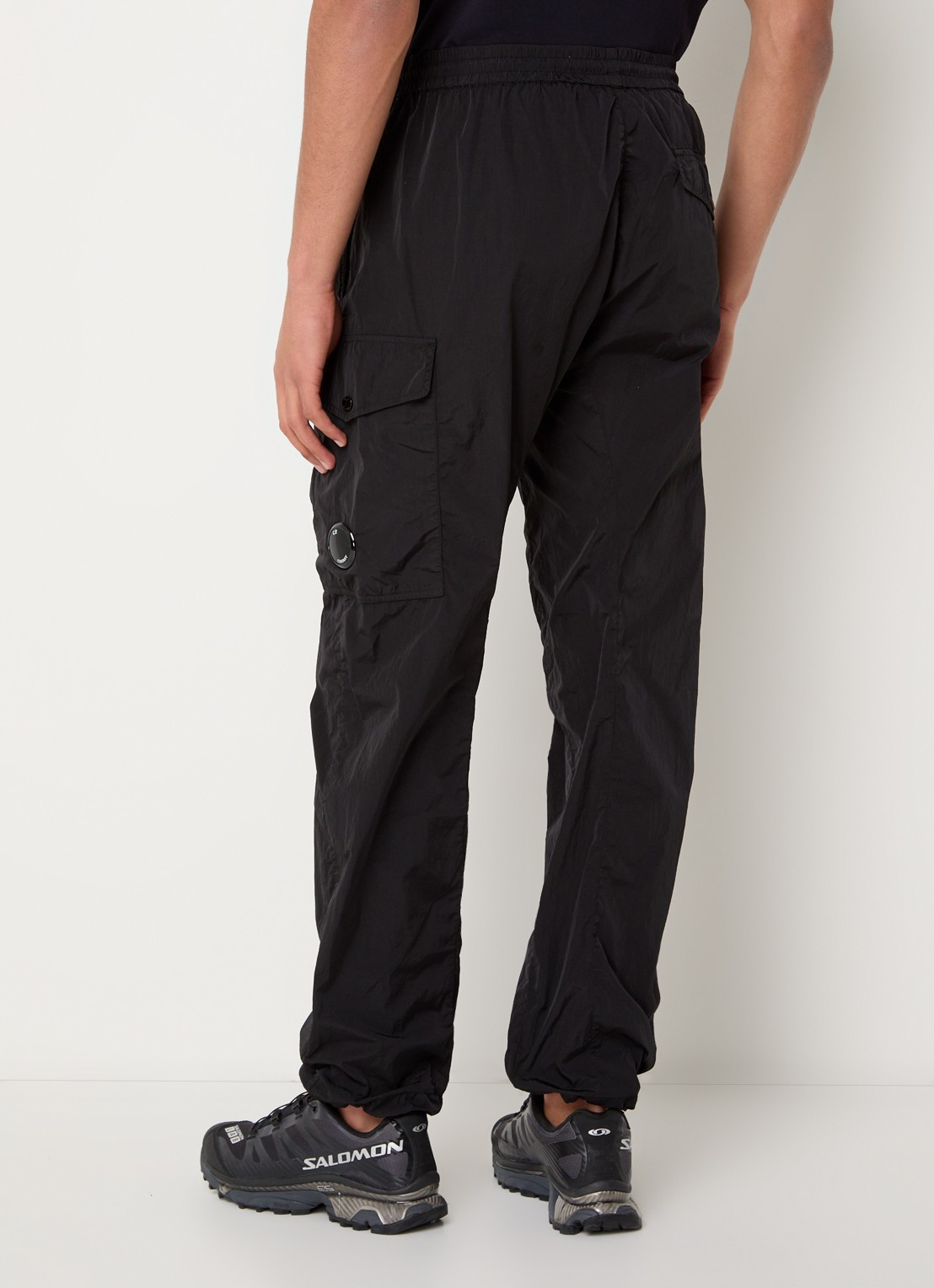 C.P. Company Chrome-R straight fit cargobroek met klepzakken - achterkant 5 zwart