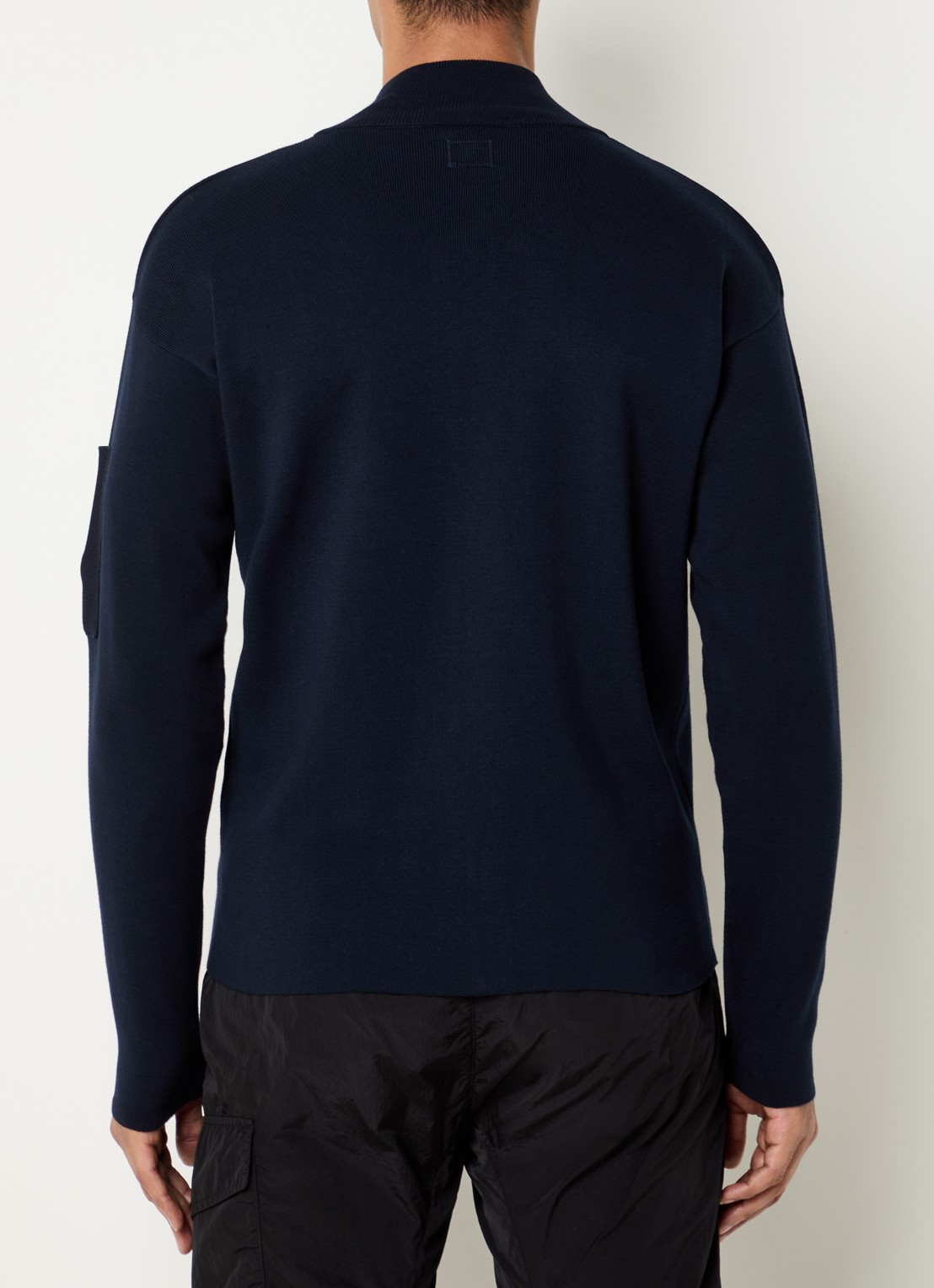 C.P. Company Fijngebreid vest met opstaande kraag - achterkant donkerblauw