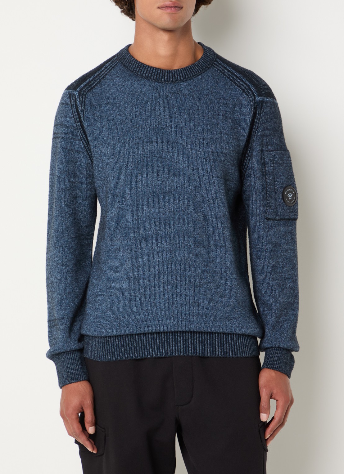 C.P. Company Fijngebreide pullover in wolblend - detail 3 blauw