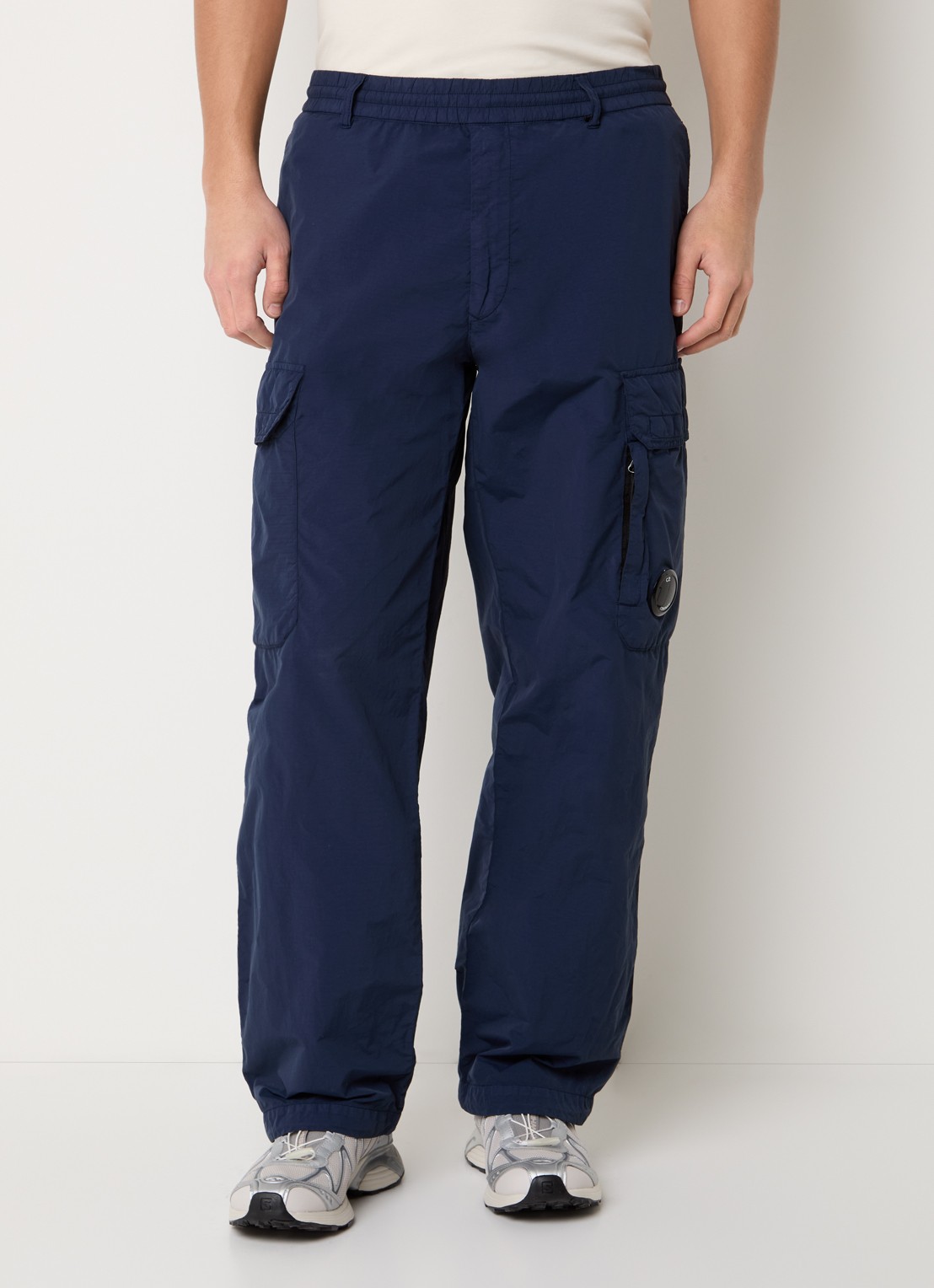 C.P. Company Flatt straight fit cargobroek met steekzakken - detail 4 donkerblauw