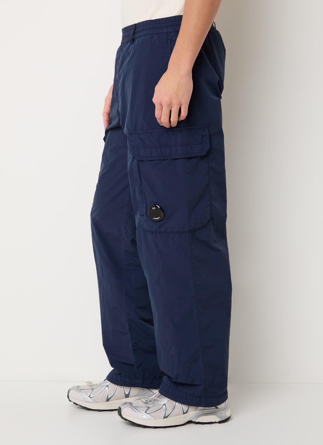 C.P. Company Flatt straight fit cargobroek met steekzakken - detail 5 donkerblauw