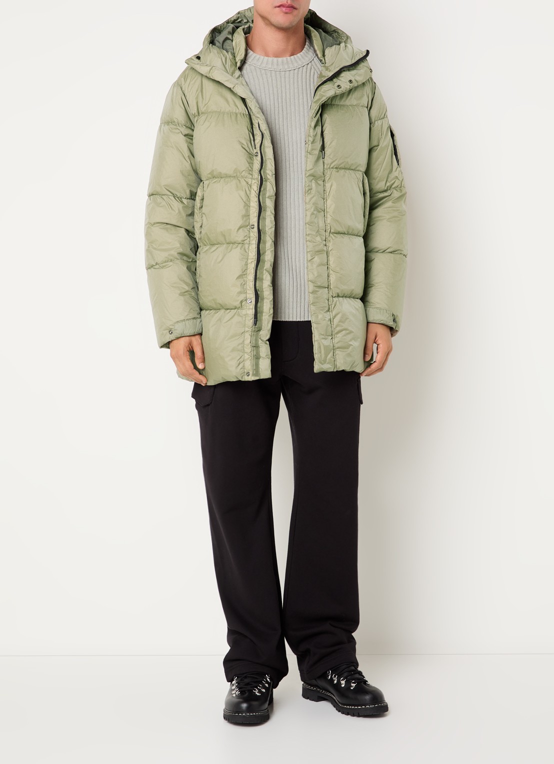 C.P. Company Gewatteerde parka met capuchon en donsvulling - voorkant 4 khaki