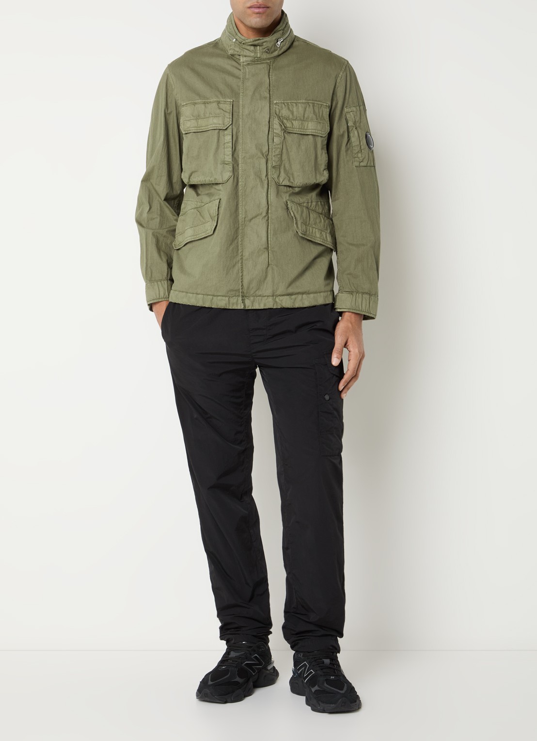 C.P. Company Jack met opgestikte zakken en logo - voorkant 3 khaki