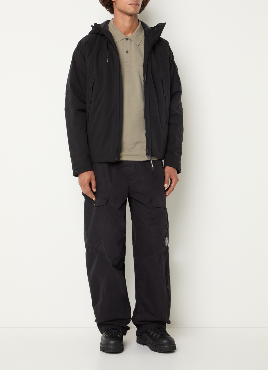 C.P. Company Pro-tek parka met ritszakken - voorkant 2 zwart