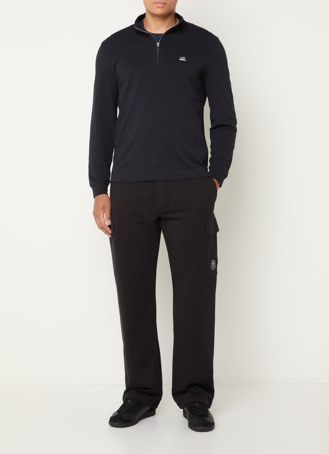 C.P. Company Slim fit polo van piqué katoen met halve rits en logo - voorkant 4 donkerblauw