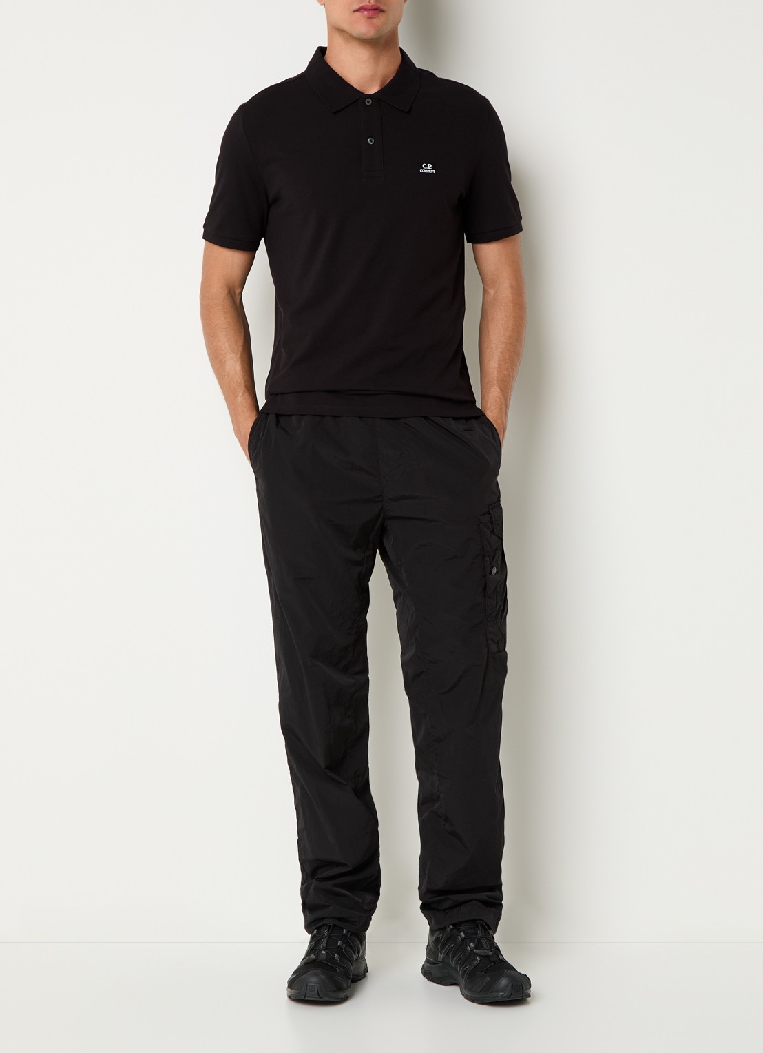 C.P. Company Straight fit cargobroek met klepzakken - voorkant 5 zwart
