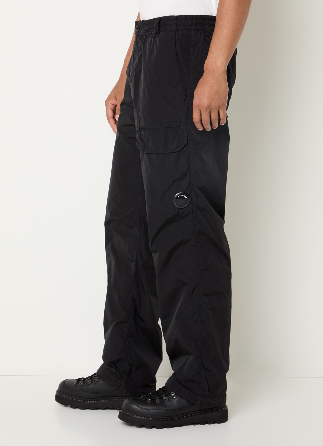 C.P. Company Straight fit cargobroek met logo - detail 5 zwart
