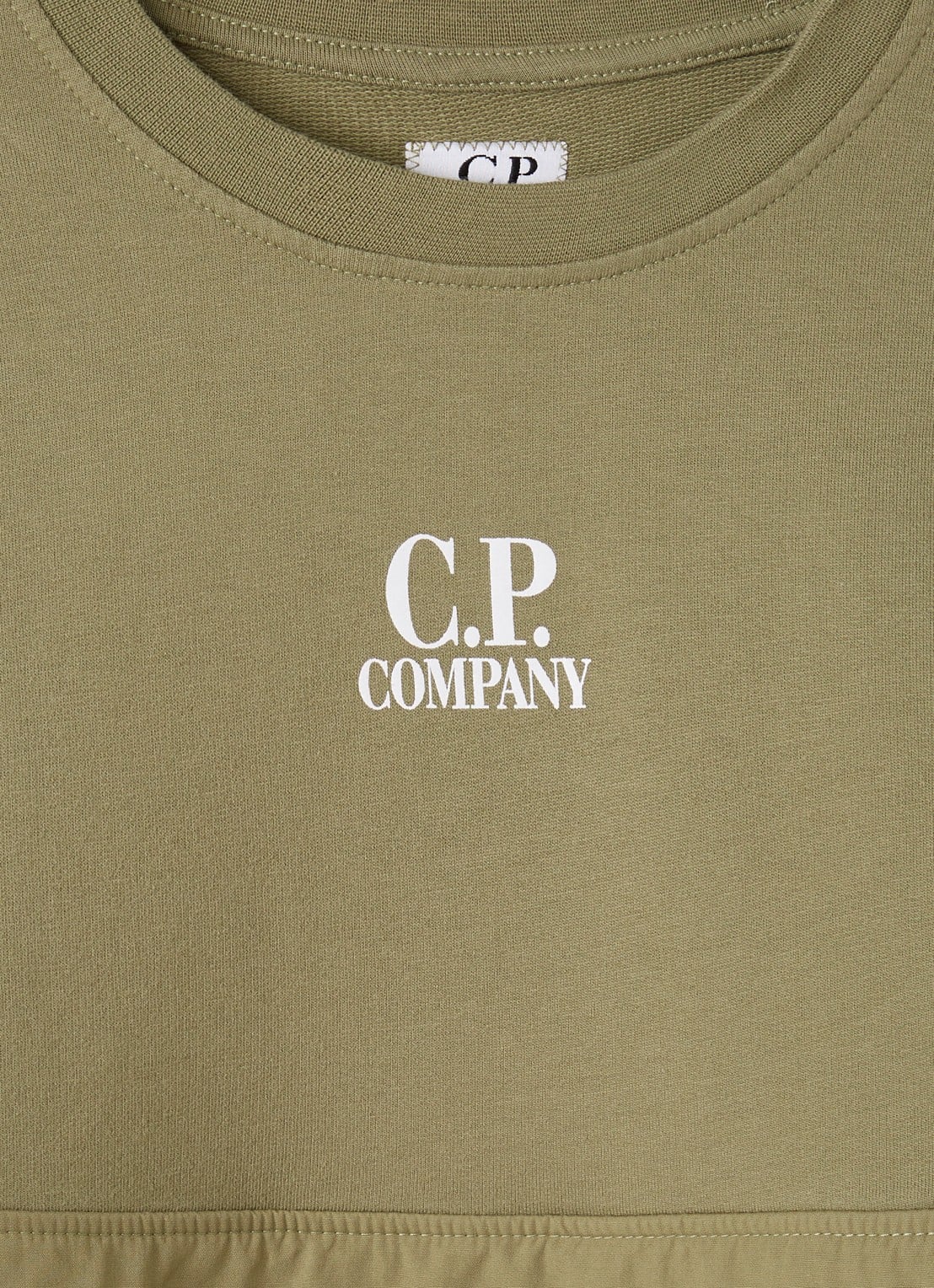 C.P. Company Sweater met logo en klepzak - detail 3 mosgroen