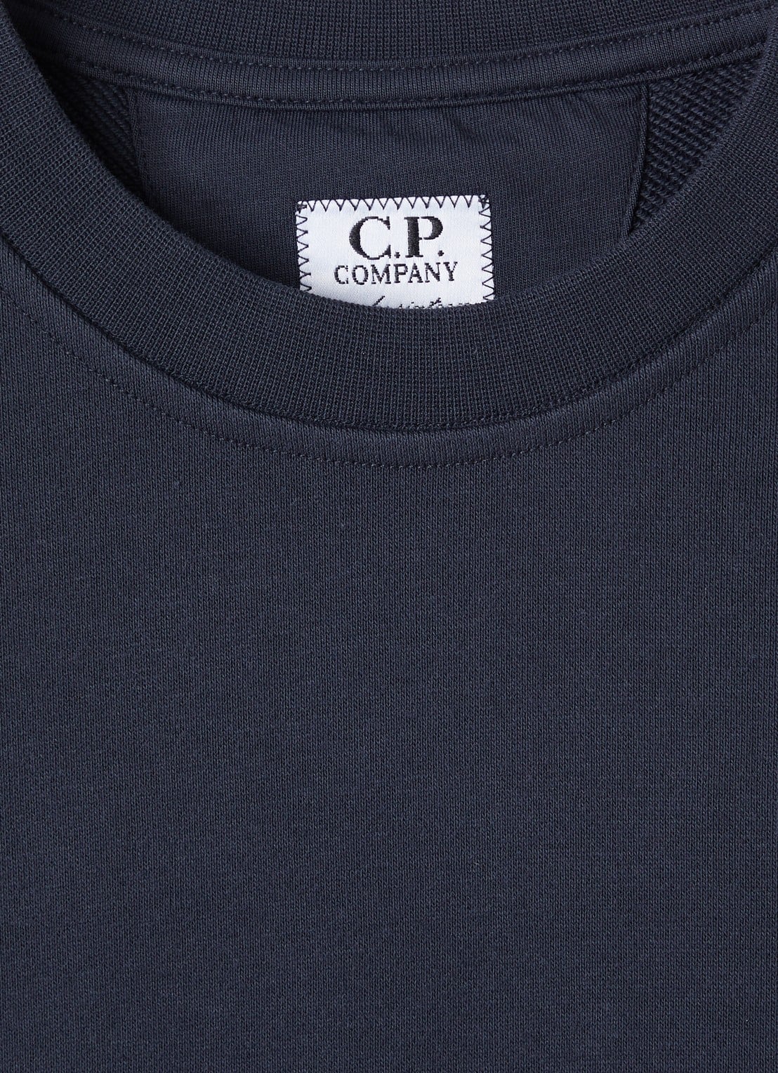 C.P. Company Sweater met opgestikte zak - detail 3 donkerblauw