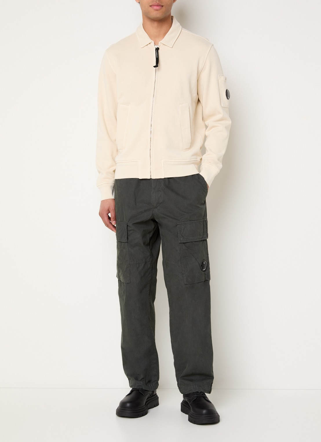 C.P. Company Sweatvest met kraag - voorkant 4 creme