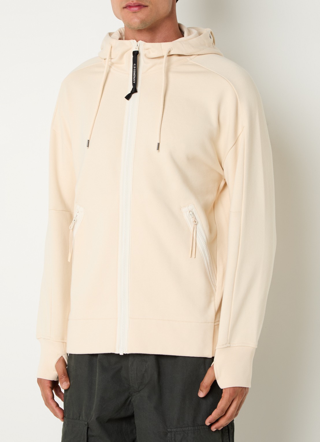 C.P. Company Sweatvest met ritszakken - detail 2 beige