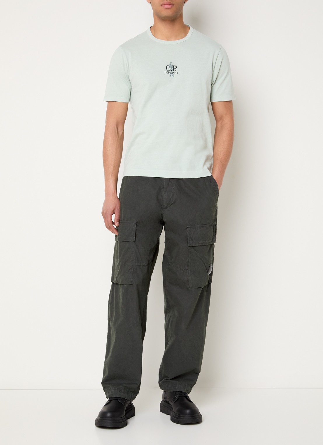 C.P. Company T-shirt met logo- en backprint - voorkant 2 lindegroen