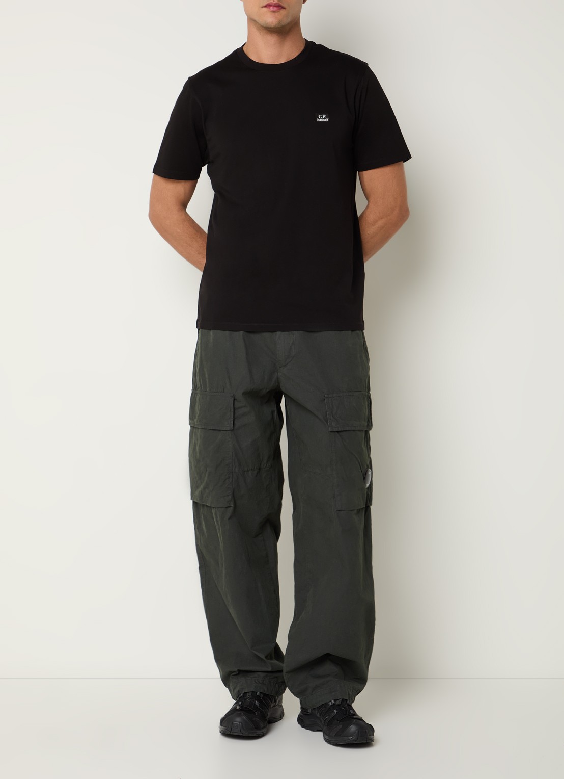 C.P. Company T-shirt met logo - voorkant 2 zwart