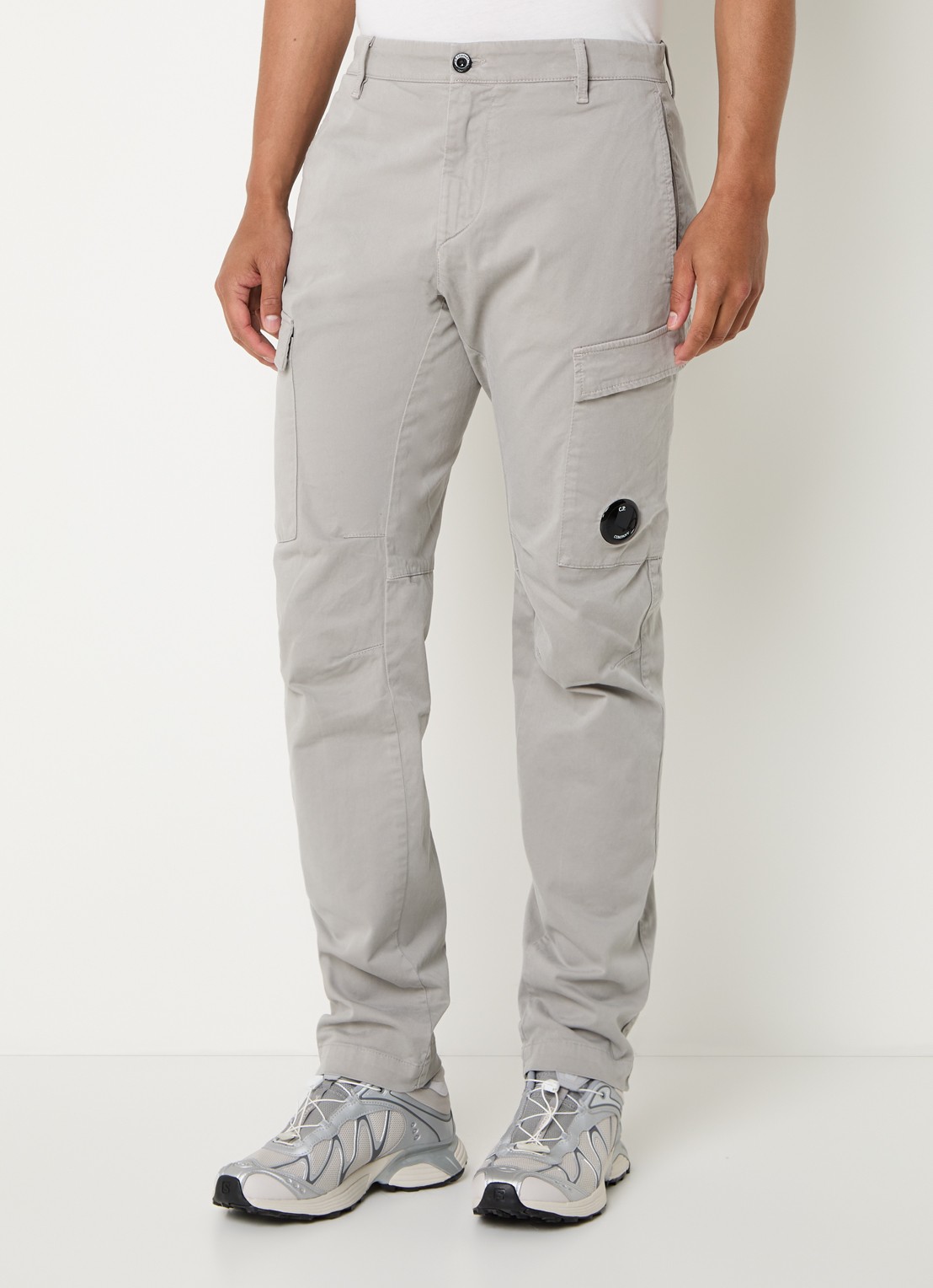 C.P. Company Tapered fit cargobroek met opgestikte zakken - detail 3 grijs
