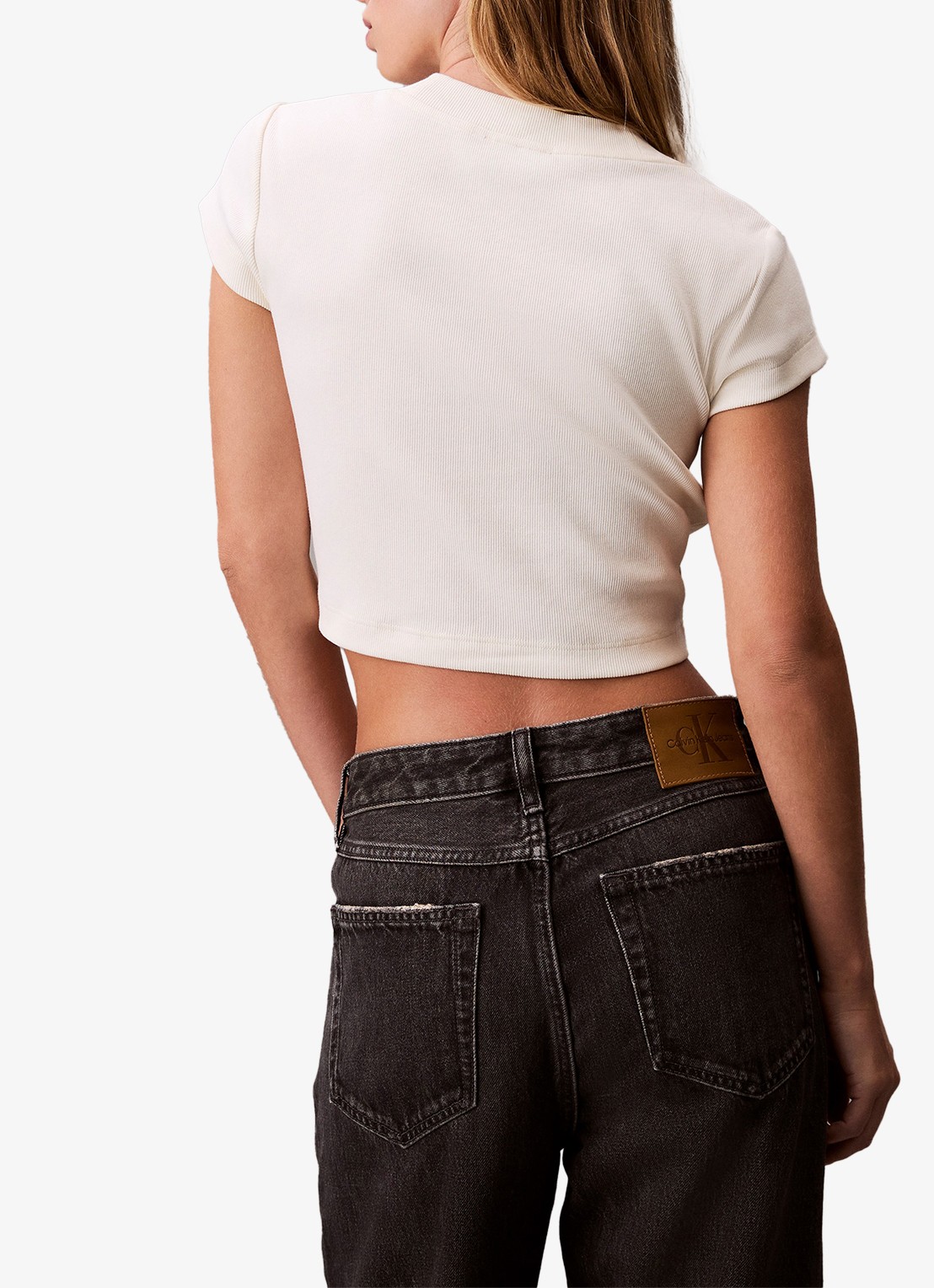Calvin Klein Cropped T-shirt met logo - achterkant 5 beige