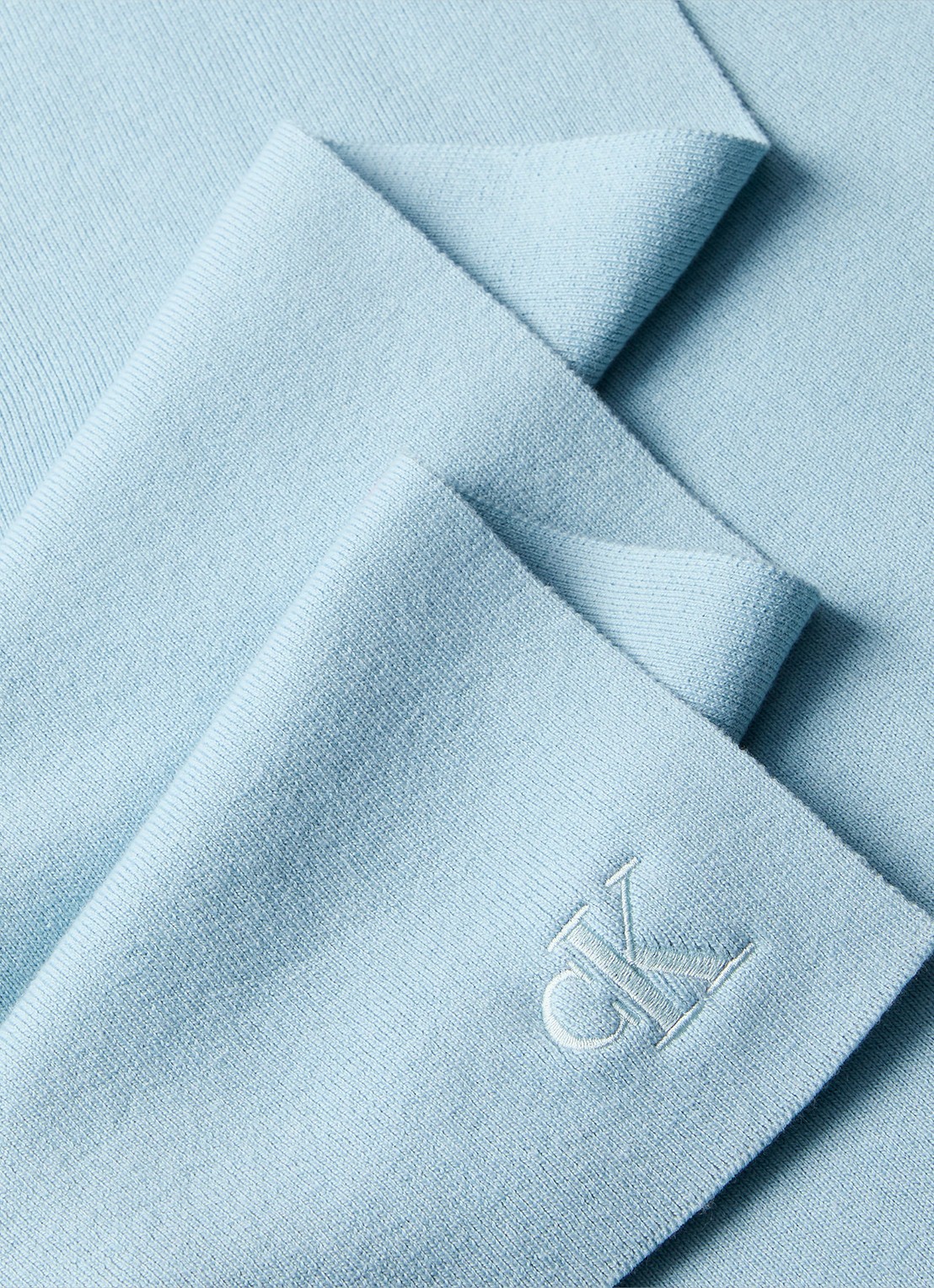 Calvin Klein Fijngebreide sjaal met logoborduring - detail 2 lichtblauw