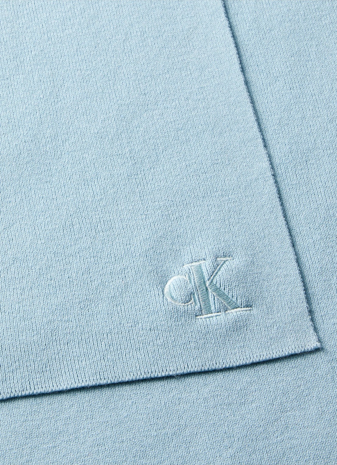 Calvin Klein Fijngebreide sjaal met logoborduring - detail 3 lichtblauw