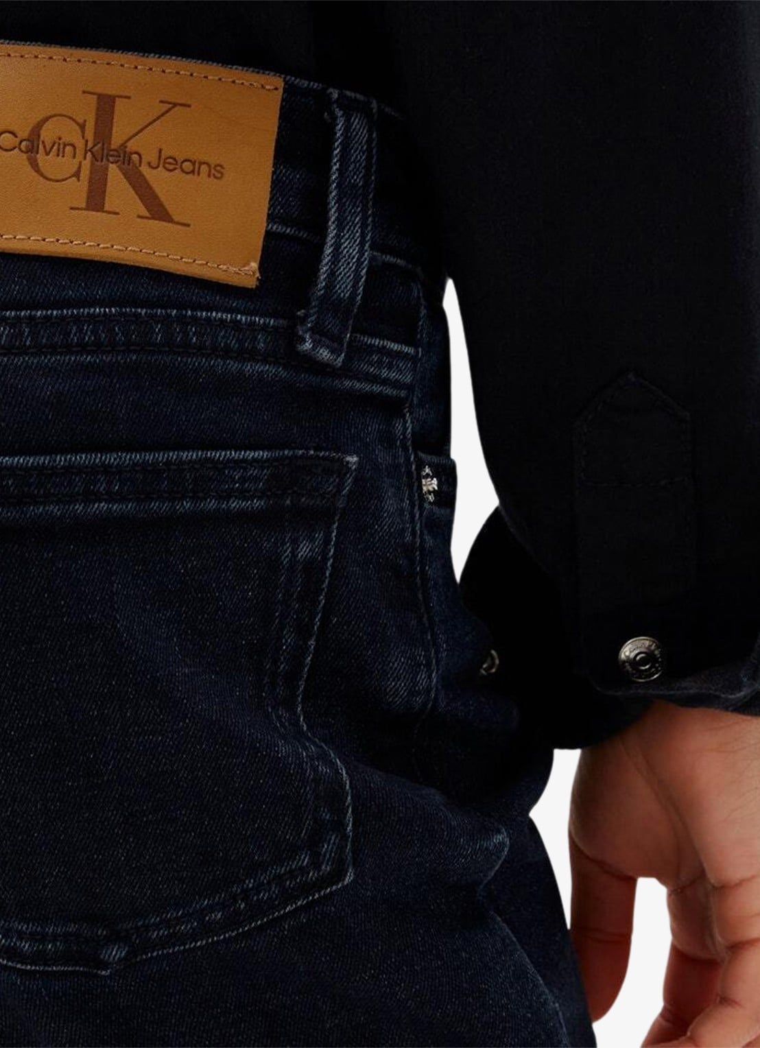 Calvin Klein Flared jeans met steekzakken - detail 4 donkerblauw
