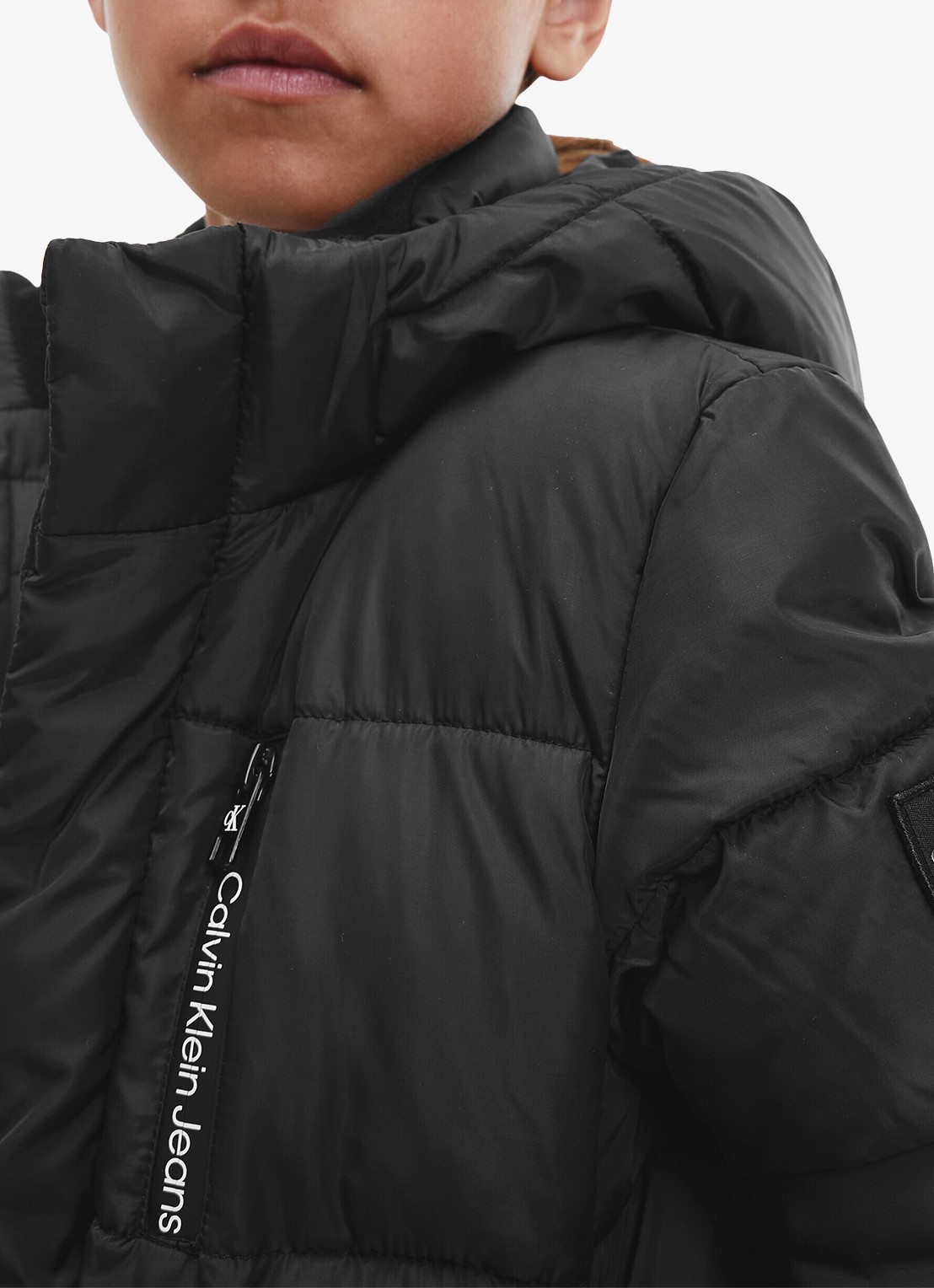 Calvin Klein Gewatteerde jas met afneembare capuchon - detail 7 zwart