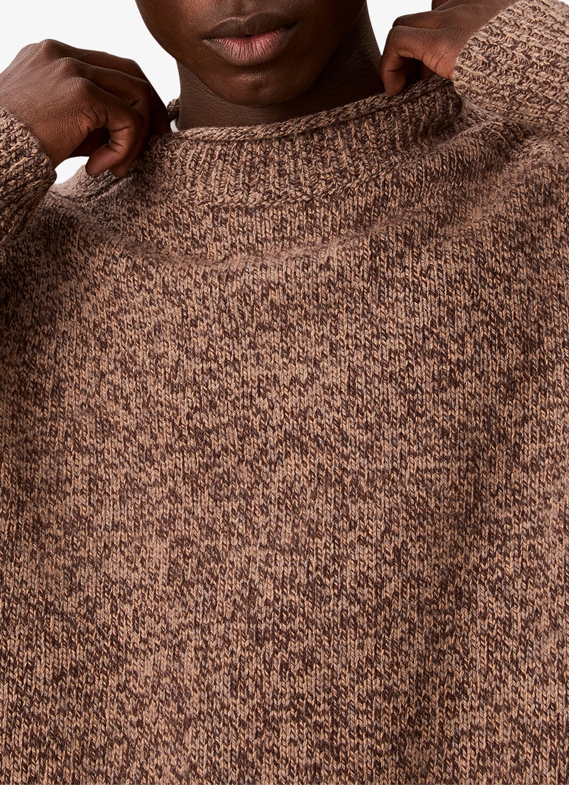 Calvin Klein Grofgebreide trui met logo - detail 2 bruin