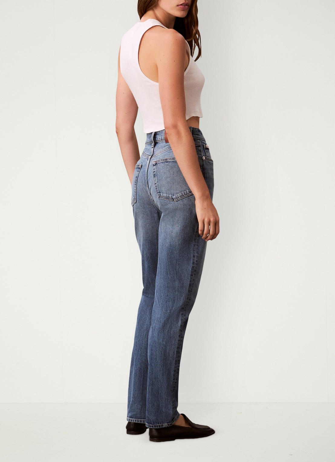 Calvin Klein High waist cropped mom jeans met medium wassing - achterkant 6 blauw