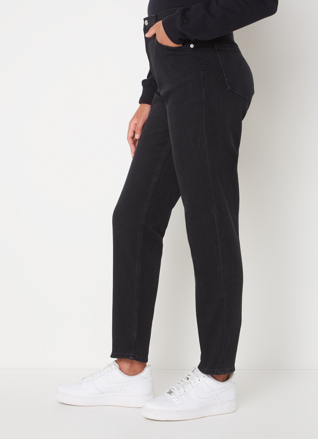 Calvin Klein High waist mom jeans met gekleurde wassing - detail 2 zwart