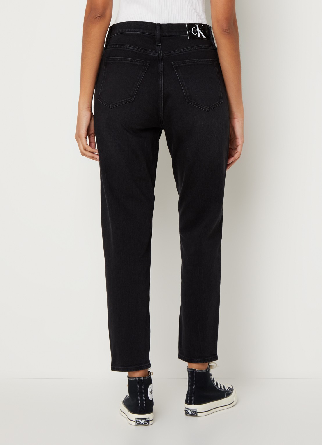 Calvin Klein High waist mom jeans met gekleurde wassing - achterkant 4 denim