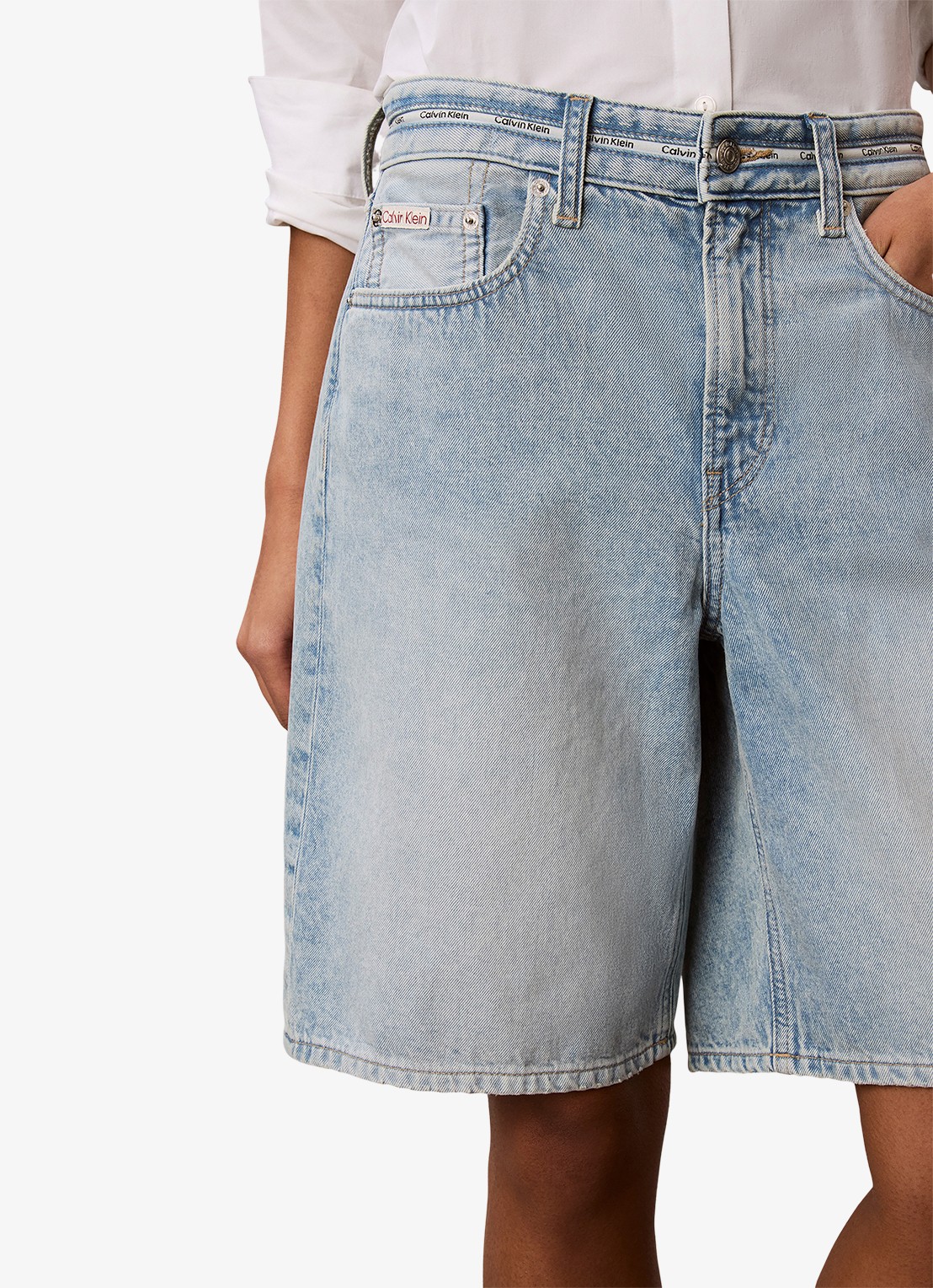 Calvin Klein High waist wide fit korte broek van denim - detail 3 fresh water-yp3 /  blauw