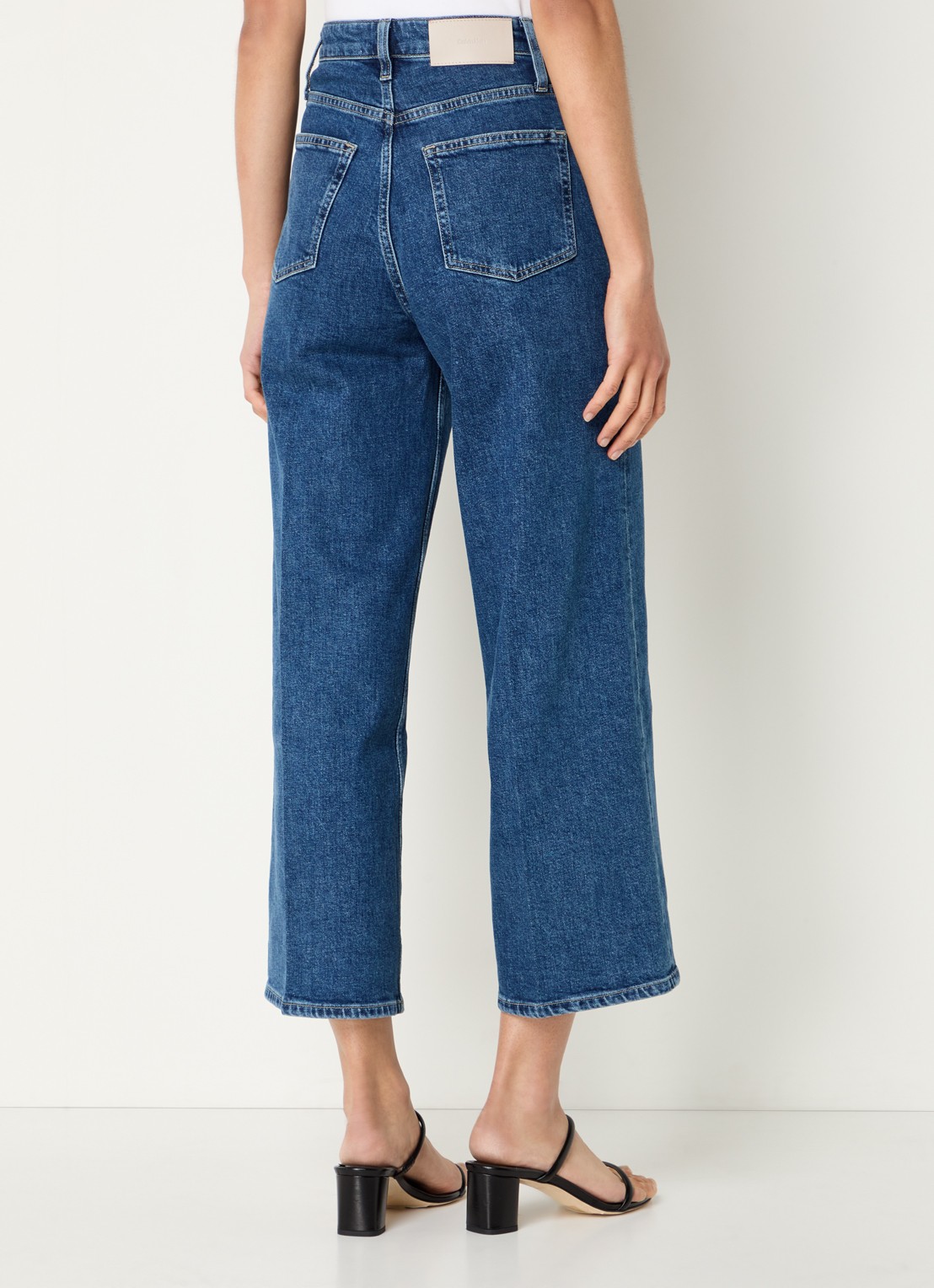 Calvin Klein High waist wide leg cropped jeans met medium wassing - achterkant donkerblauw