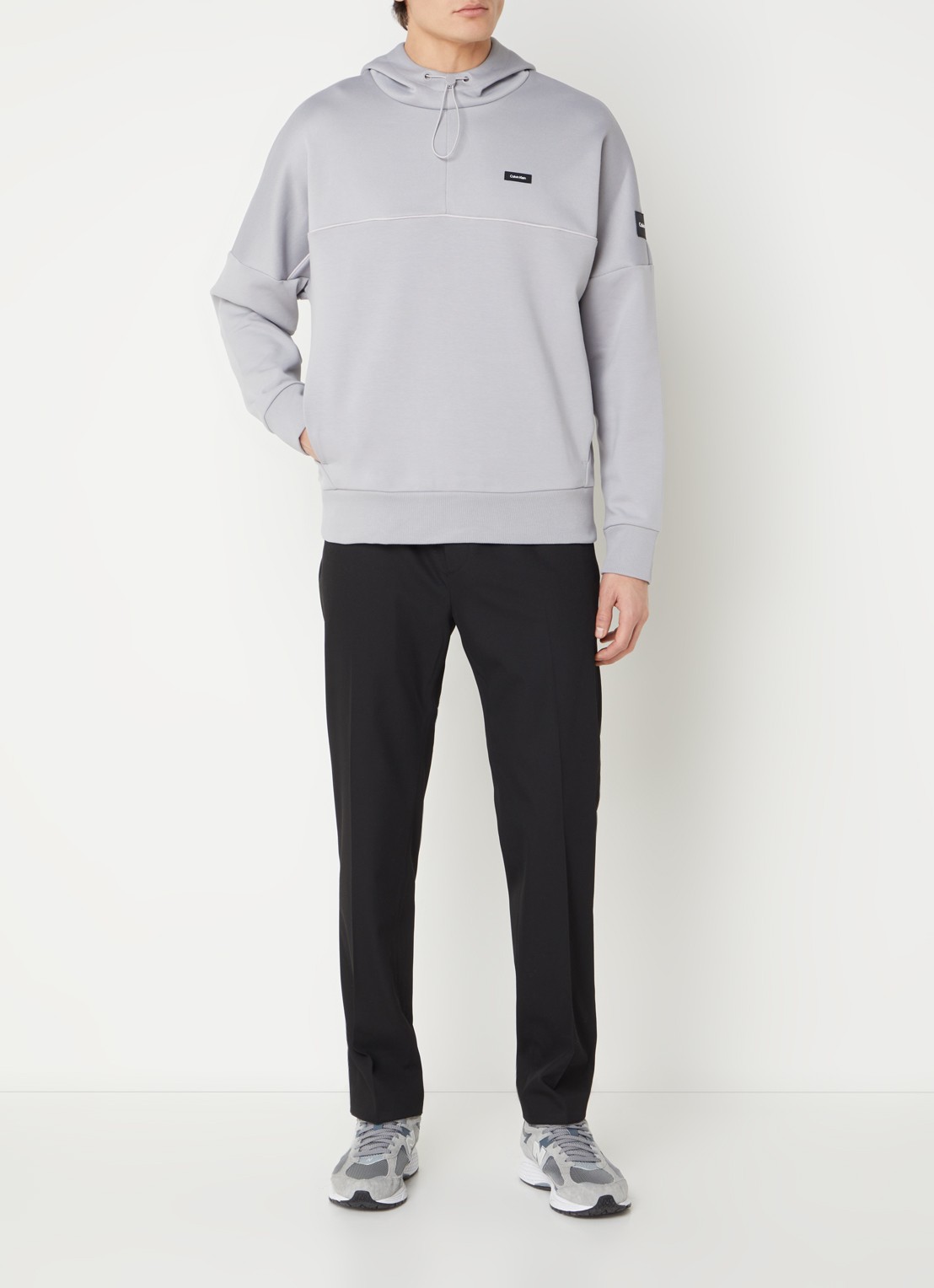 Calvin Klein Hoodie in piqué katoenblend met logo - voorkant 2 lichtgrijs
