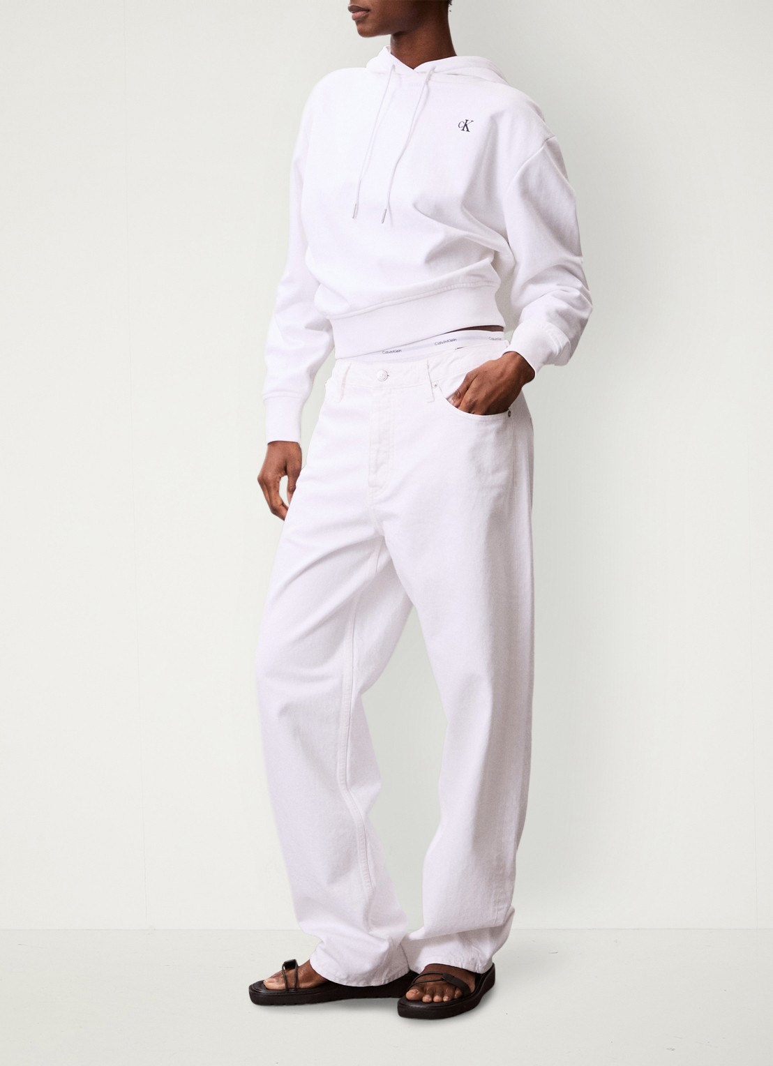 Calvin Klein Hoodie met logo - voorkant 7 wit