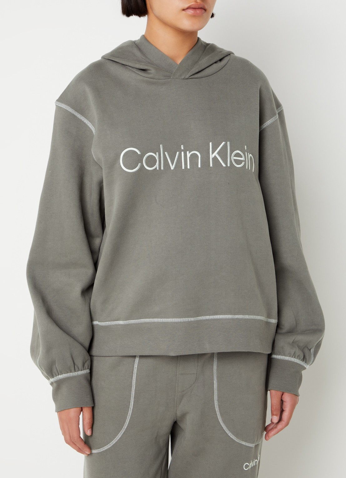 Calvin Klein Hoodie met logoborduring - detail 2 donkergrijs