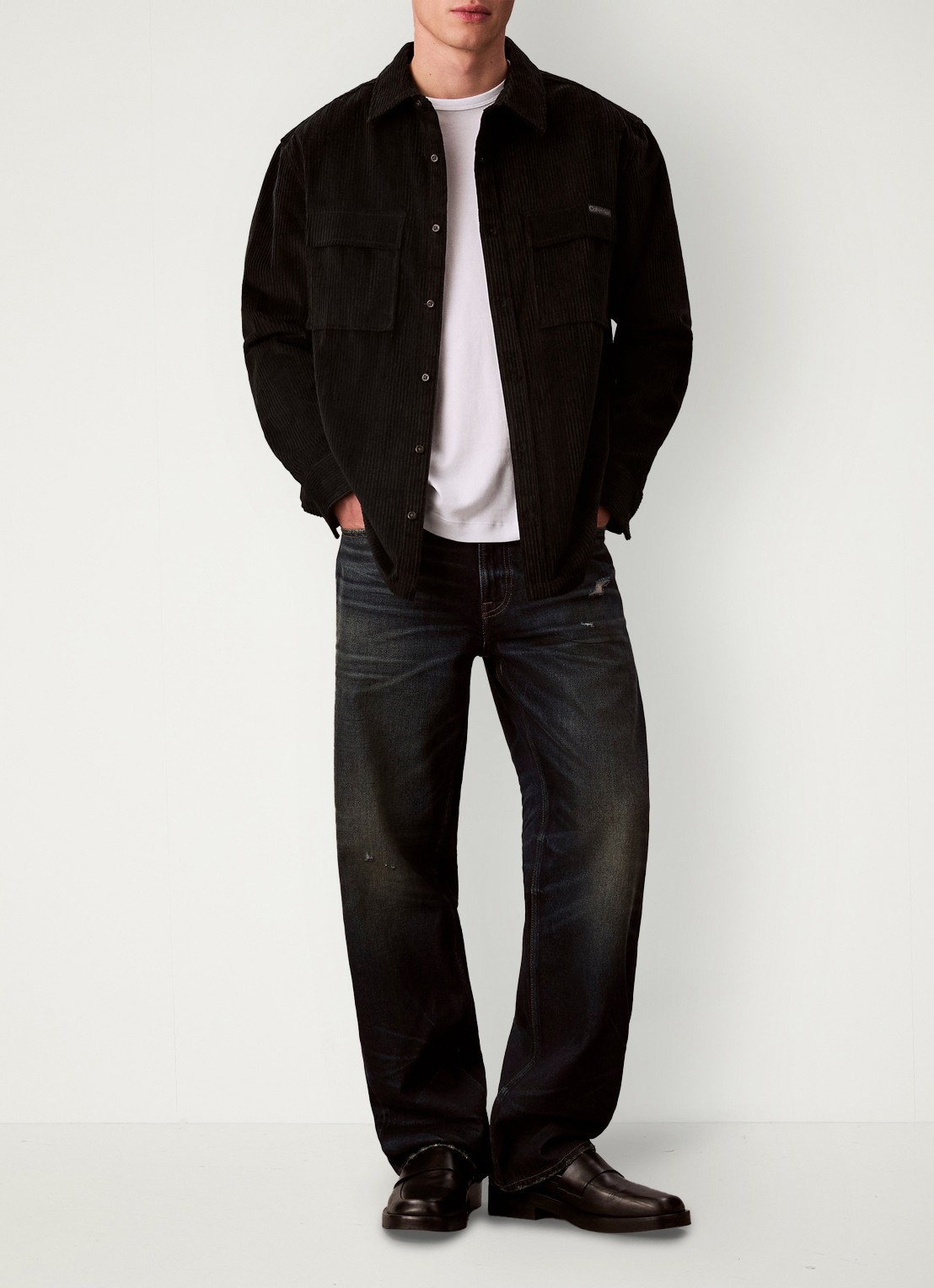 Calvin Klein Jack van corduroy met klepzakken - voorkant 5 zwart