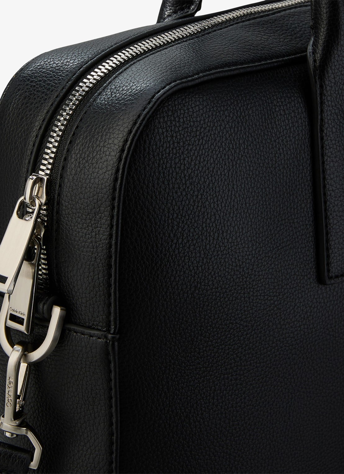 Calvin Klein Laptoptas met logo - detail 4 black-ub1 /  zwart