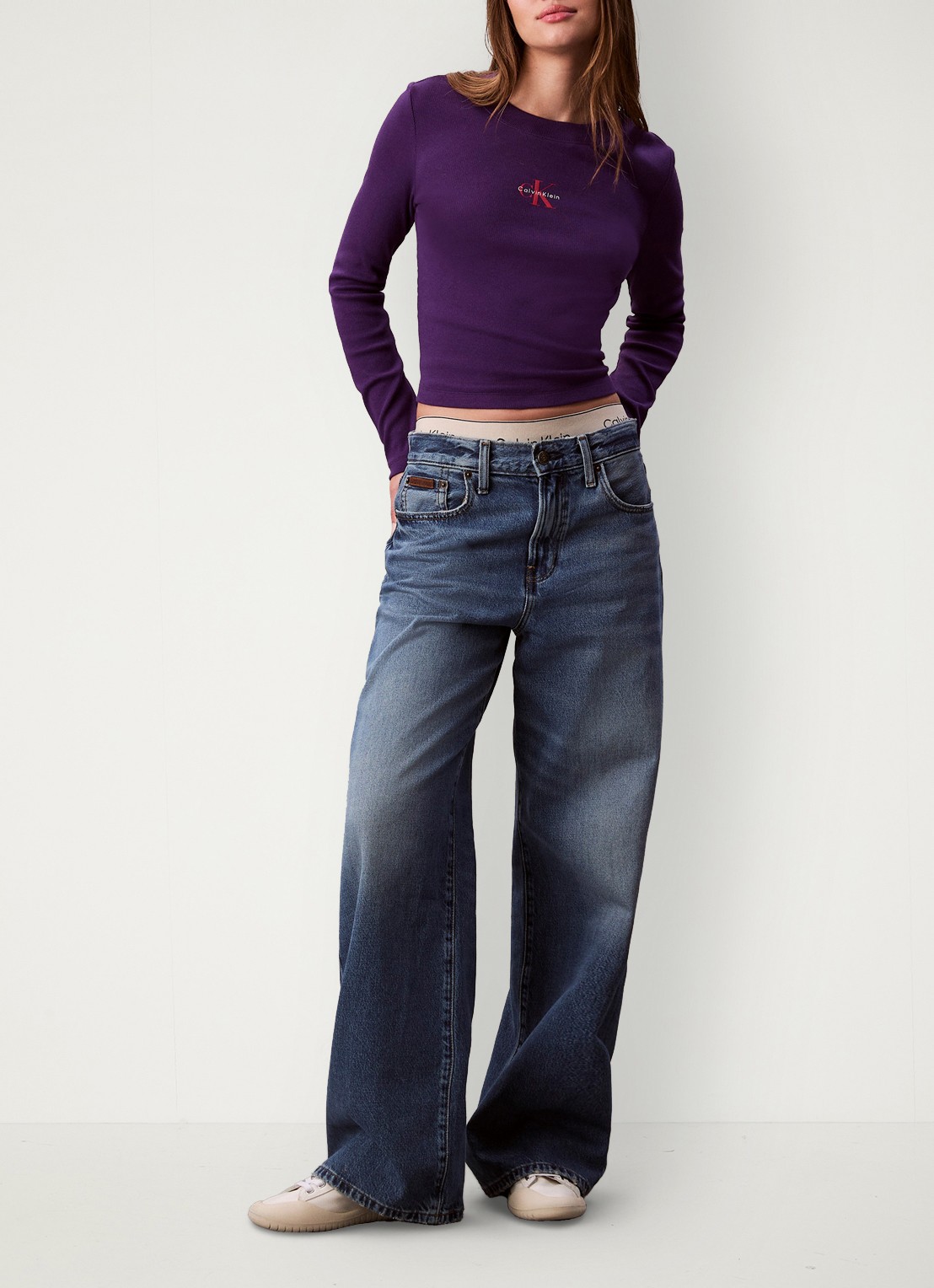 Calvin Klein Longsleeve top met logo en ronde hals - voorkant 6 paars