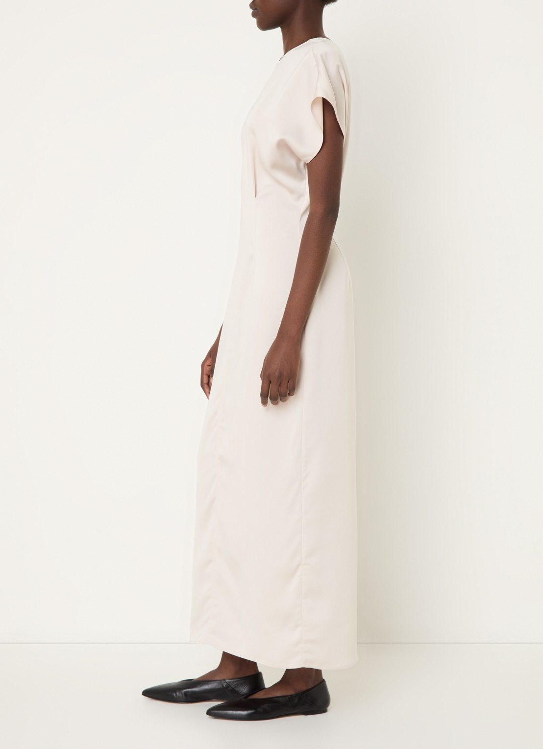 Calvin Klein Maxi jurk van satijn met split - voorkant 3 creme