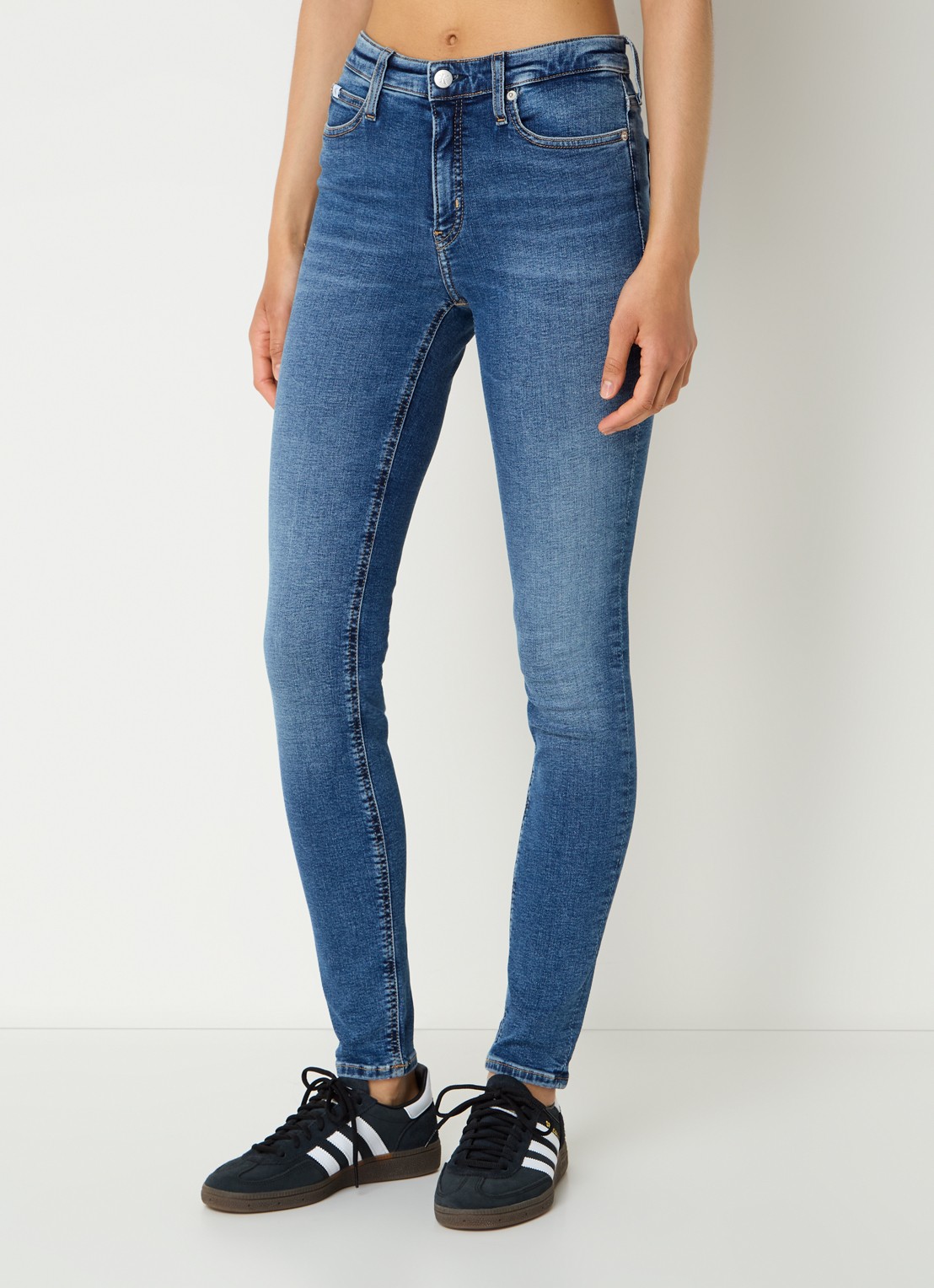 Calvin Klein Mid waist skinny jeans met medium wassing - detail 6 indigo