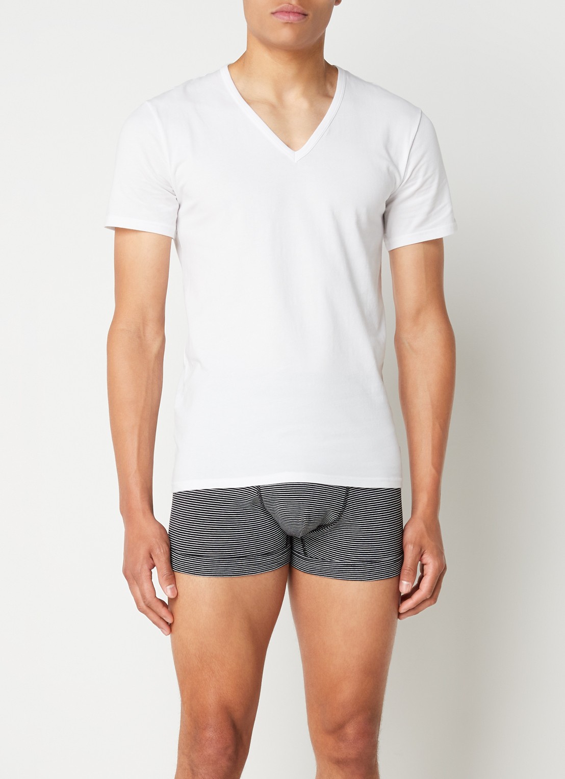 Calvin Klein Modern Cotton T-shirt met V-hals in 2-pack - voorkant 3 wit