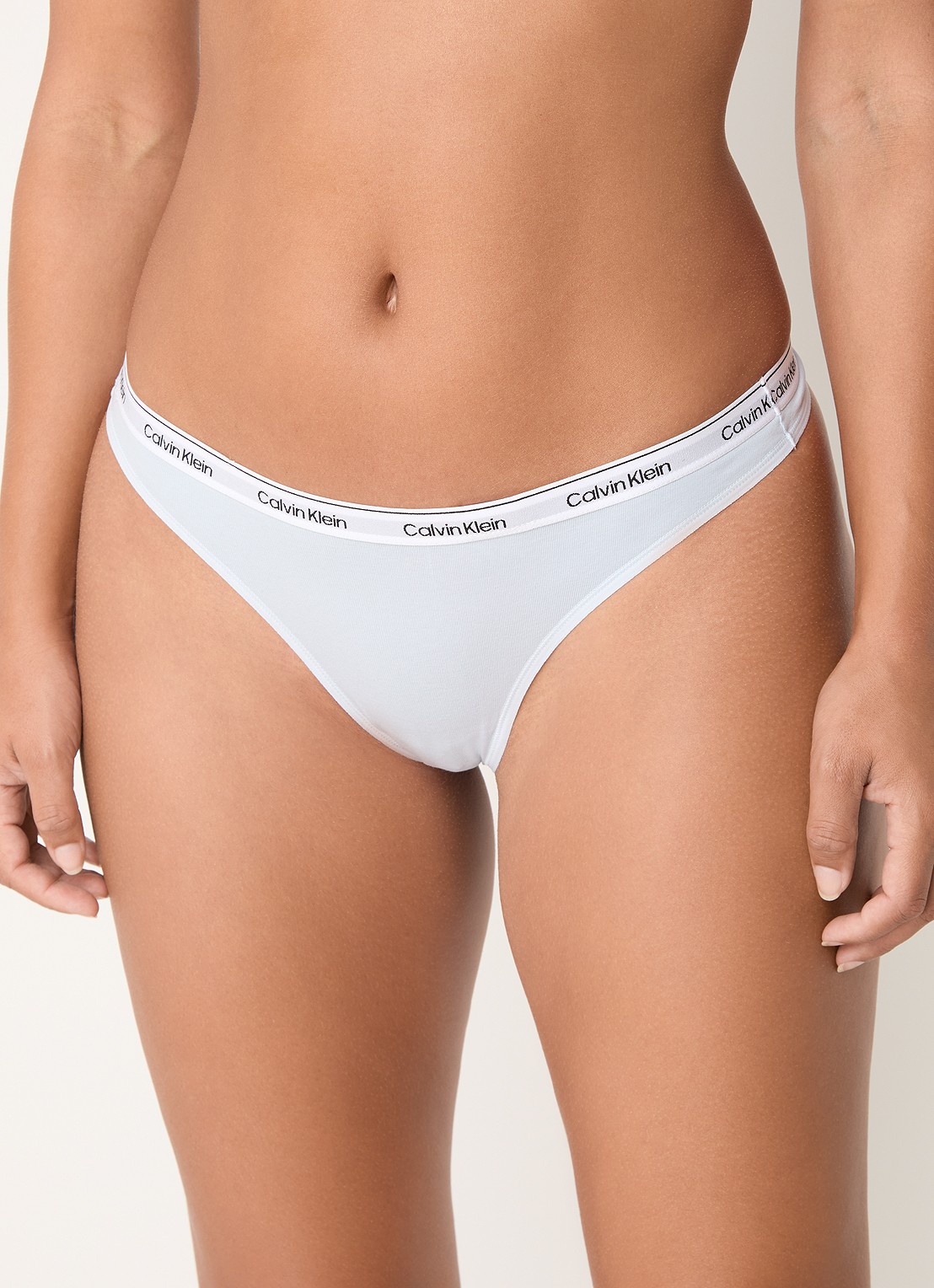 Calvin Klein Modern string met logoband - detail plein air / blauw