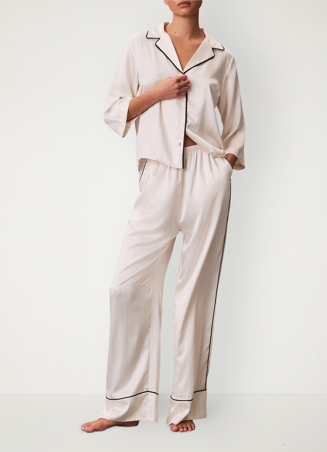 Calvin Klein Nachthemd met gestreept detail - voorkant 2 wit
