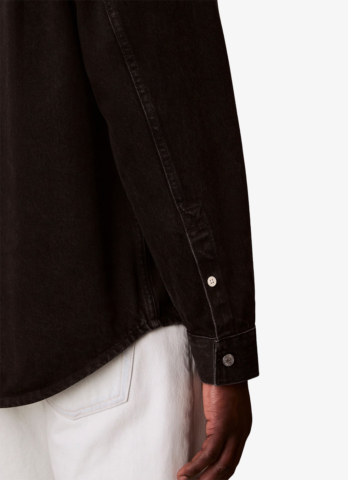 Calvin Klein Overshirt van denim met borstzakken - detail 2 zwart