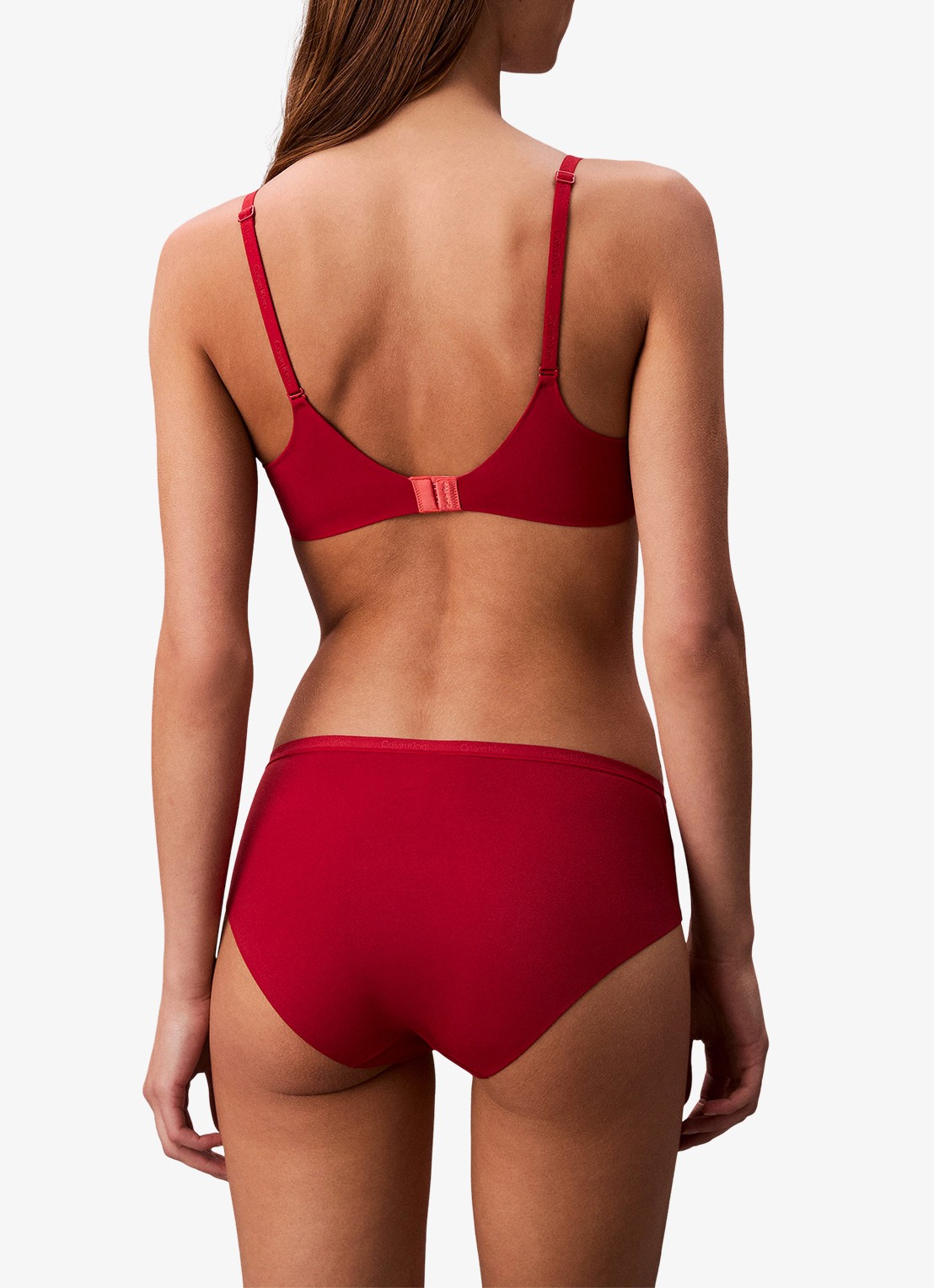 Calvin Klein Perfectly Fit beugelloze plunge T-shirt bh - achterkant red stamp-yub / rood